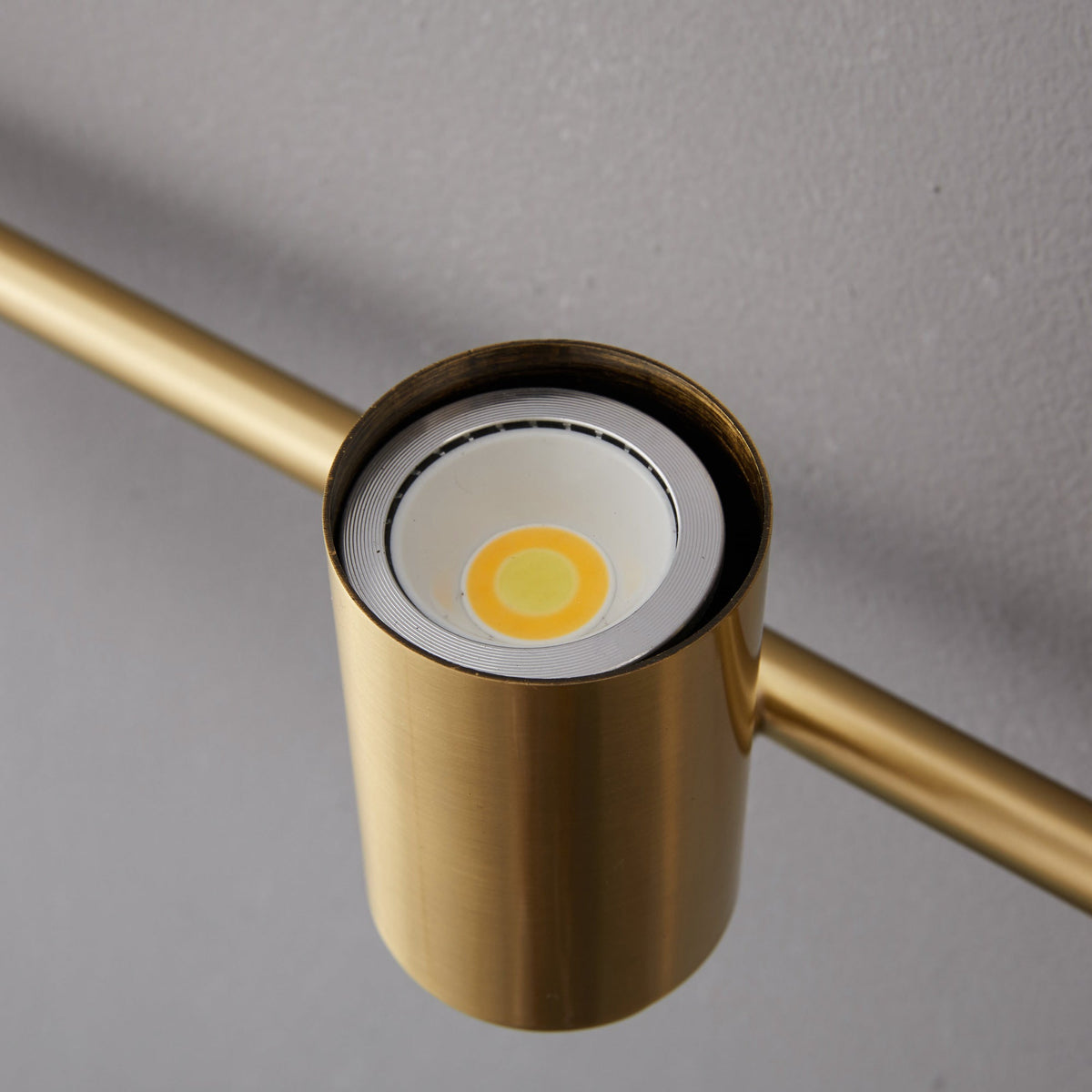 taylor-adjustable-head-wall-lamp