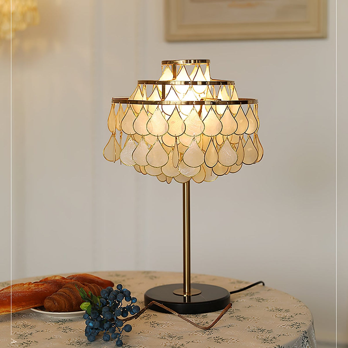Teardrops Shell Table Lamp in Gold and Black Marble