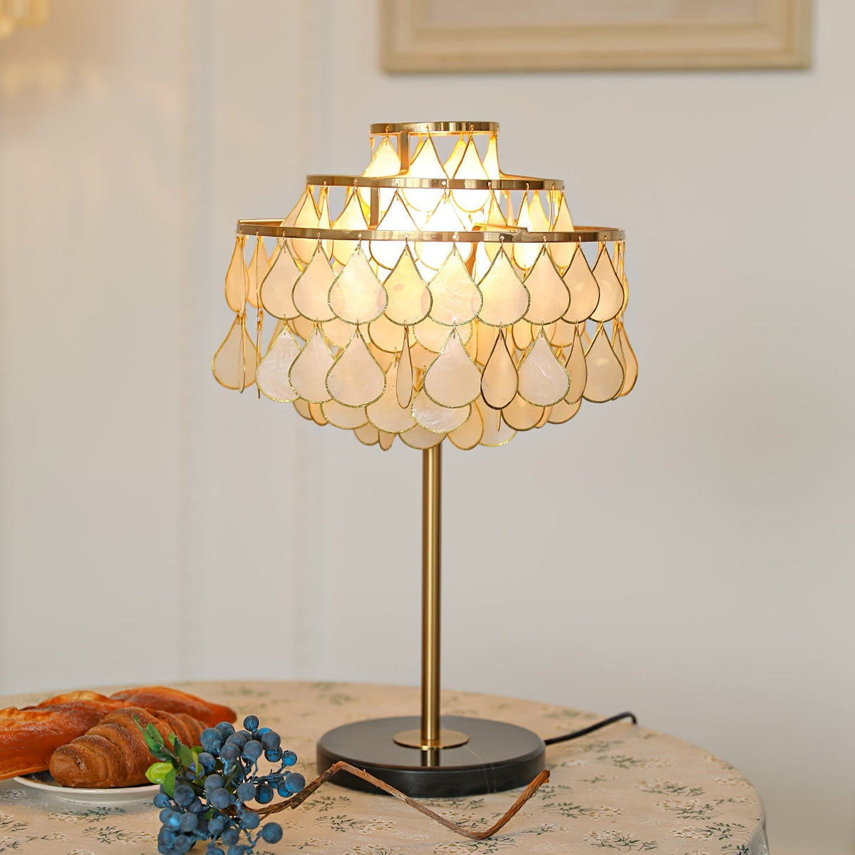 Teardrops Shell Table Lamp in Gold and Black Marble