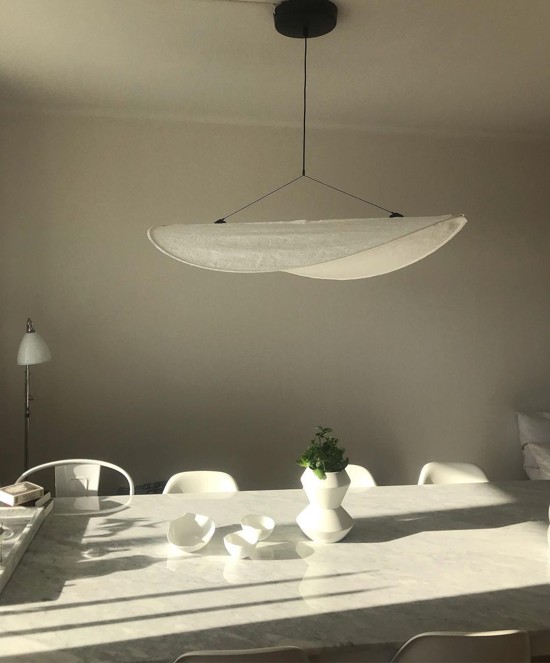 tense-dupont-paper-pendant-lamp