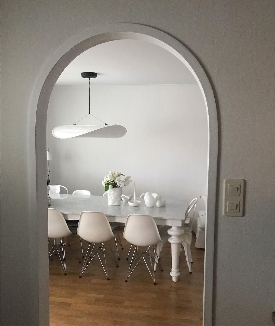 tense-dupont-paper-pendant-lamp