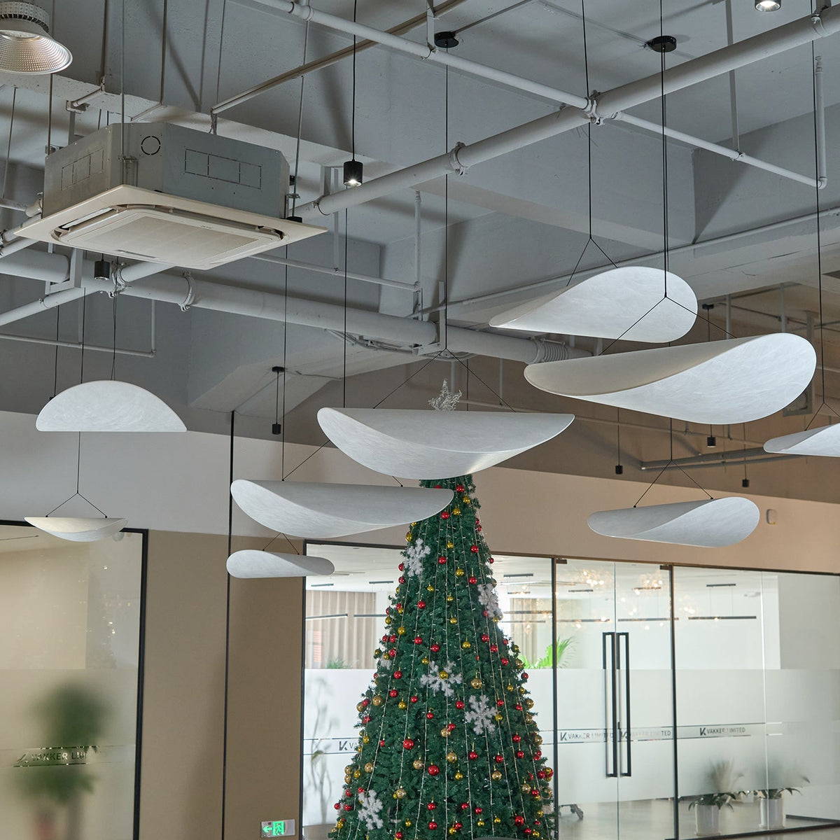 tense-dupont-paper-pendant-lamp
