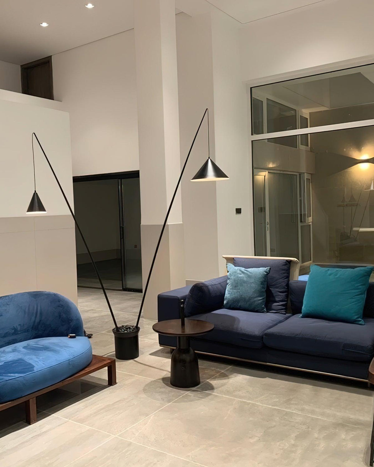 the-noir-arc-floor-lamp