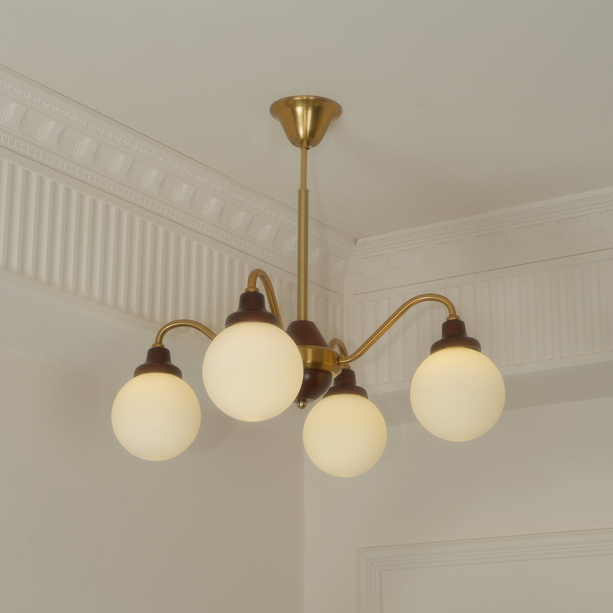 Tillary Retro Chandelier