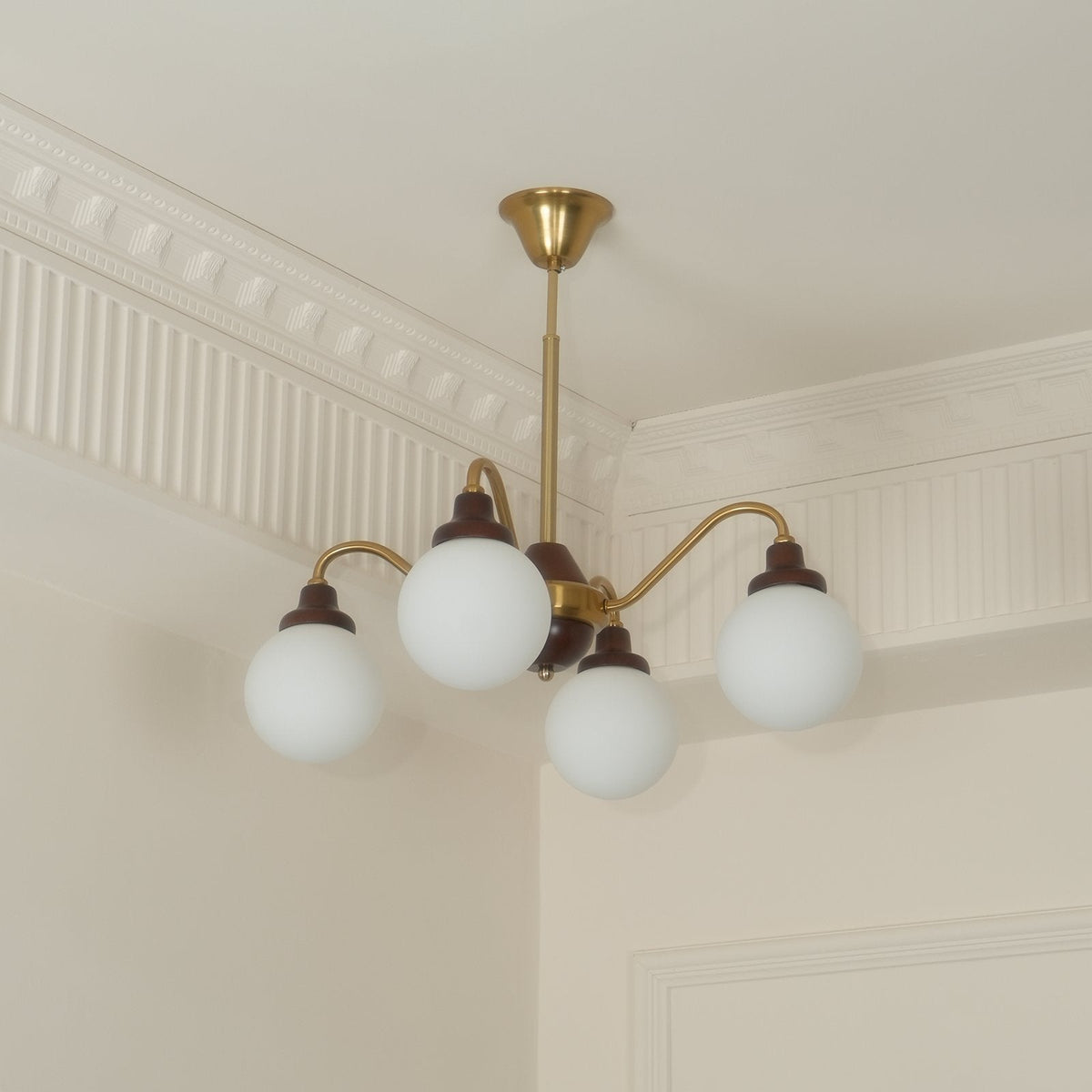 Tillary Retro Chandelier