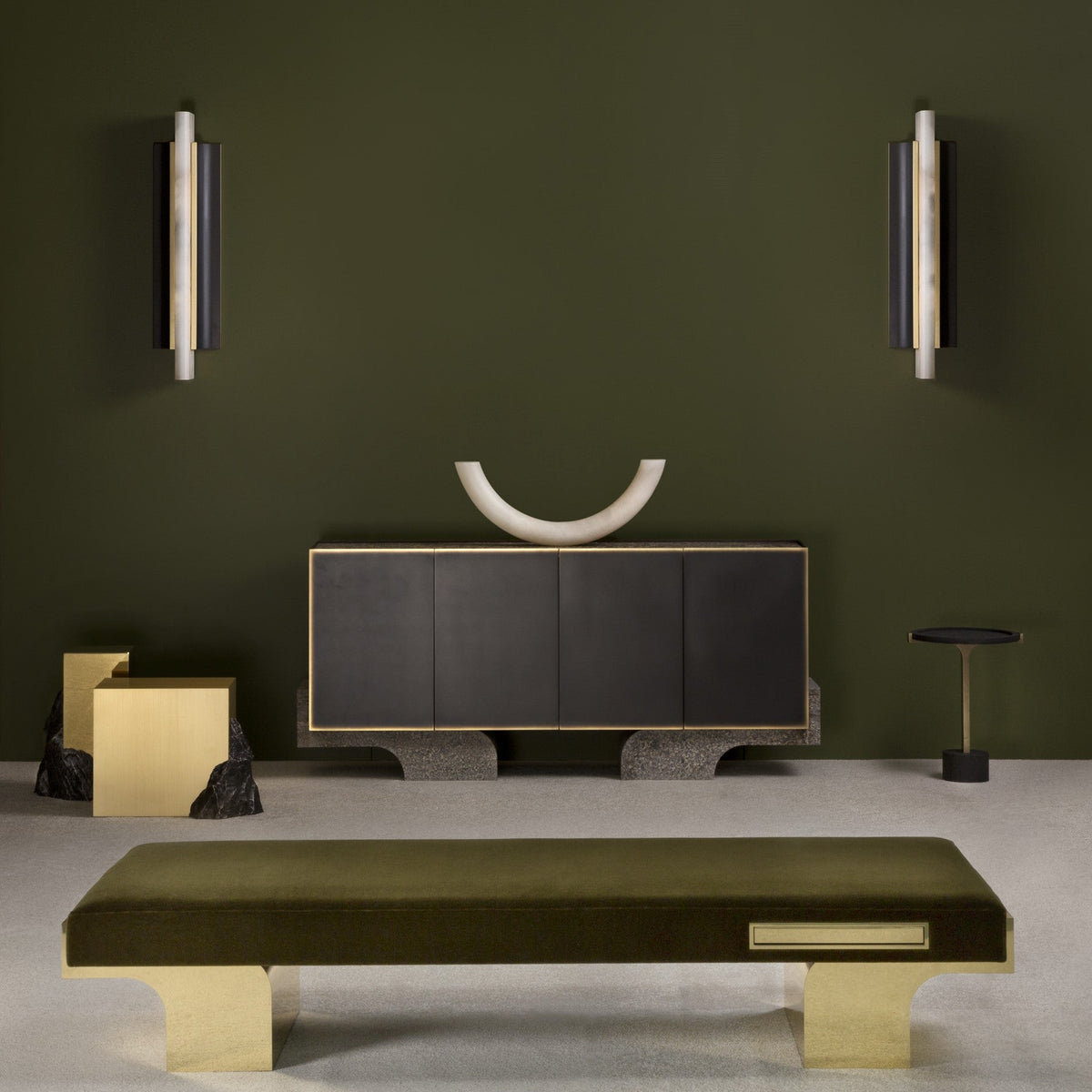 timide-alabaster-wall-lamp