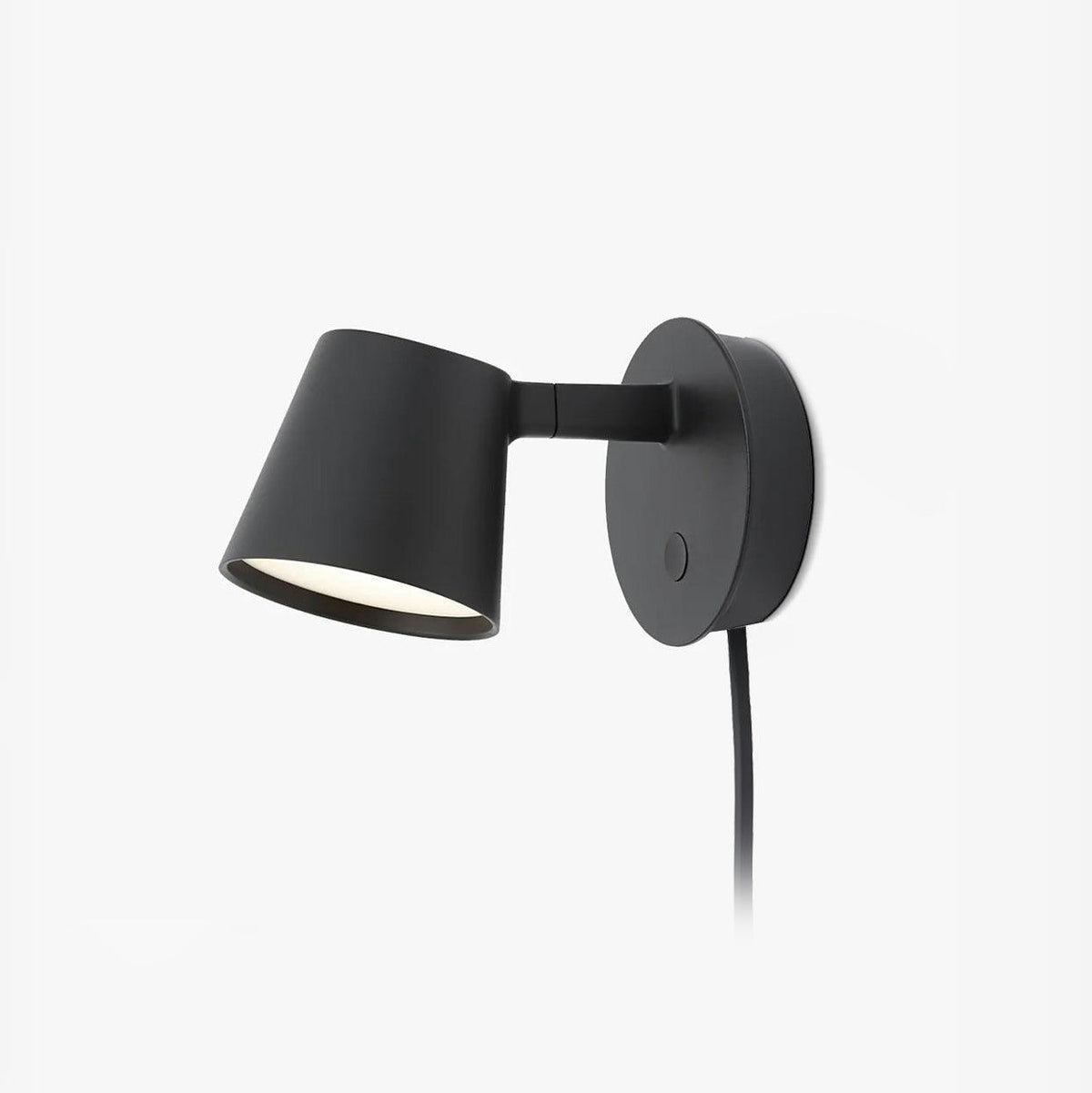 Tip Plug In Wall Lamp