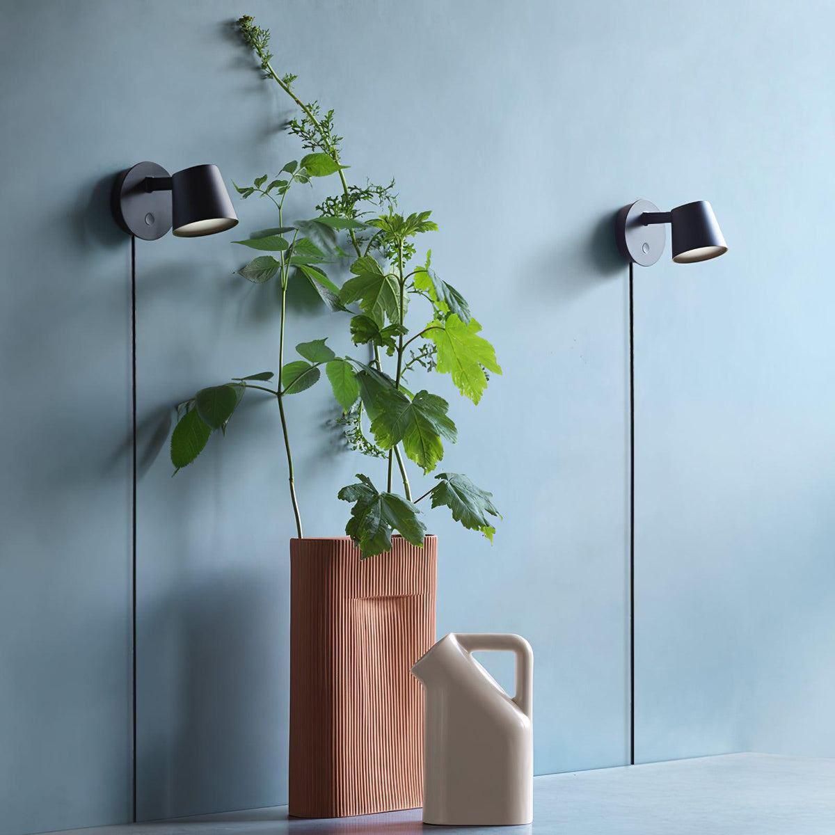 Tip Plug In Wall Lamp