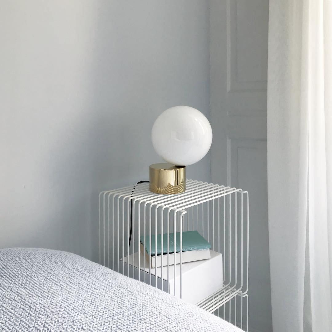 Tip Of The Tongue Table Lamp