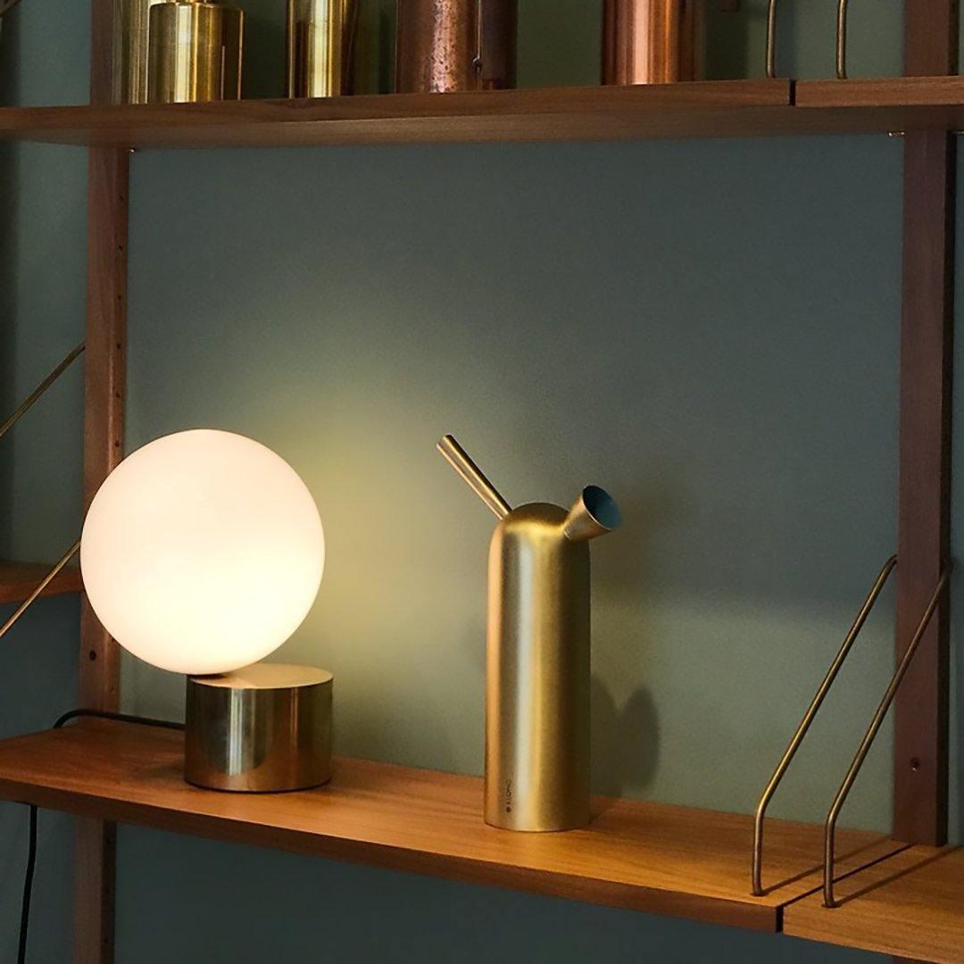 Tip Of The Tongue Table Lamp