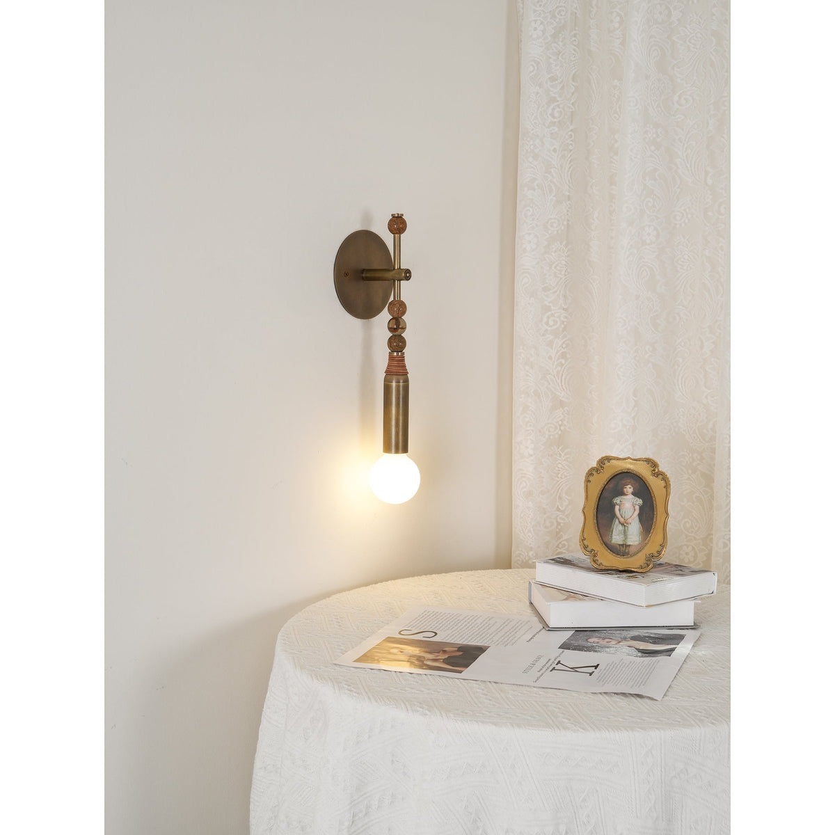 toam-wall-lamp