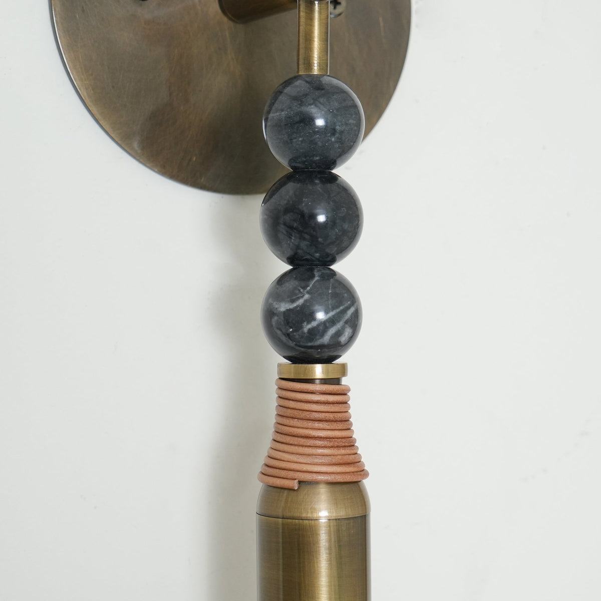 toam-wall-lamp