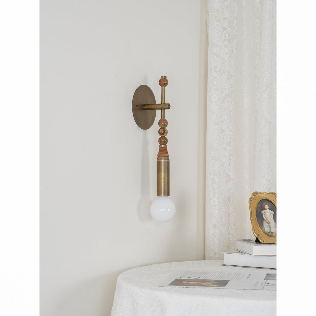 toam-wall-lamp