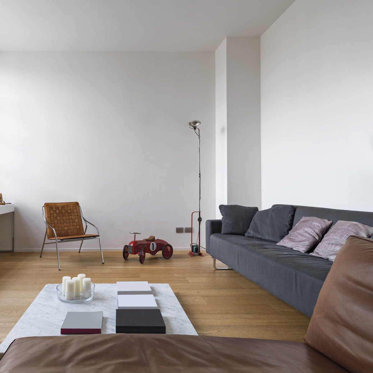 toio-floor-lamp