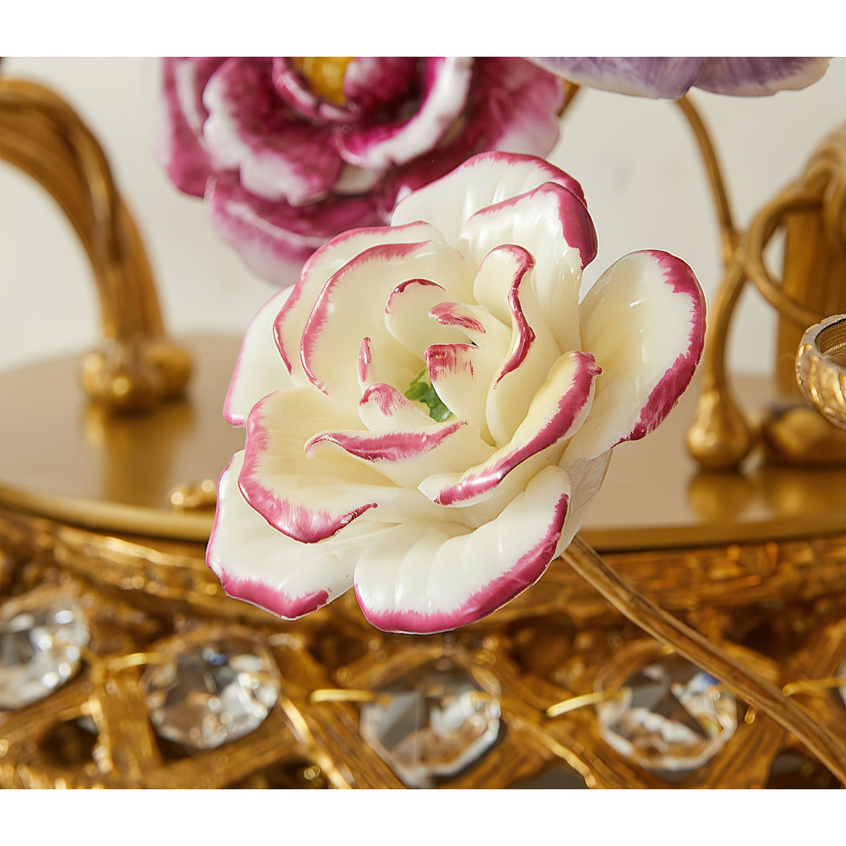tole-ceramic-flower-wall-lamp