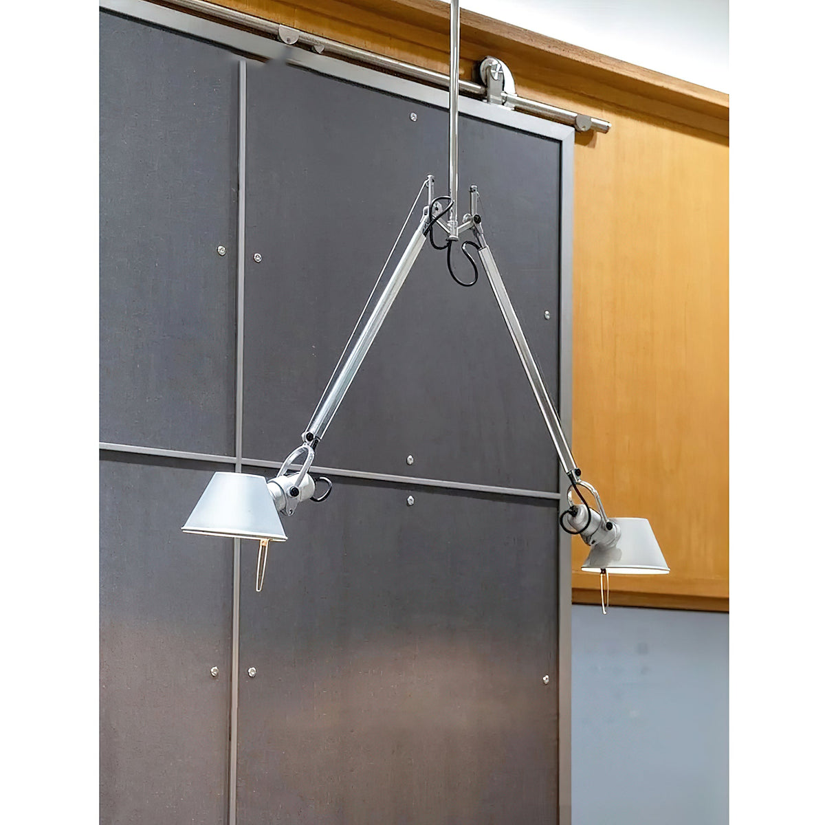 brady-rocker-arm-pendant-lamp