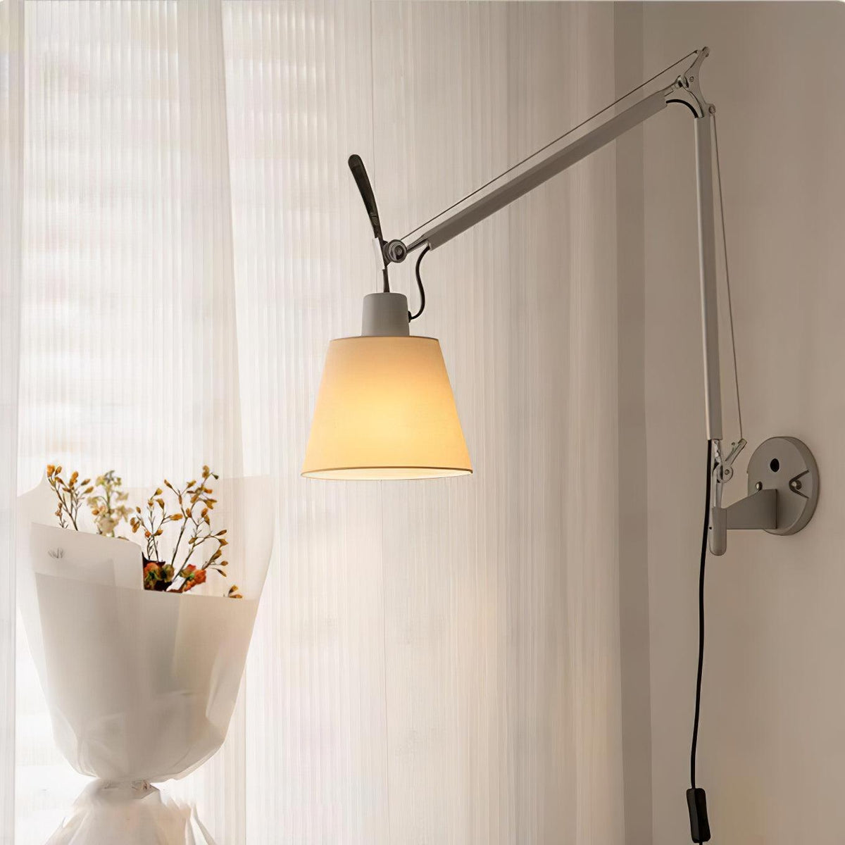 Tolomeo Wall Lamp