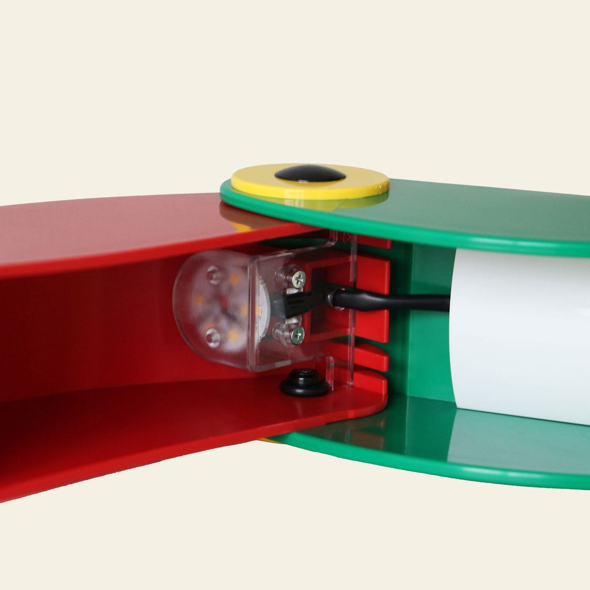 toucan-table-lamp-built-in-battery
