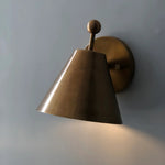 traatten-wall-lamp