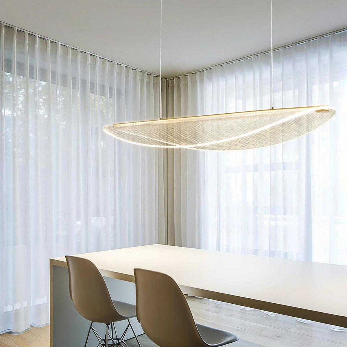 Transparent Leaf Pendant Light