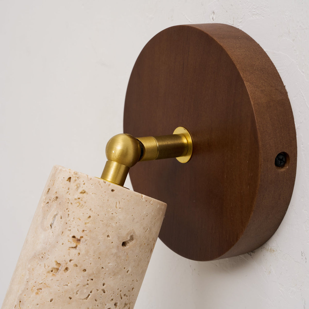 travertine-mireille-wall-lamp