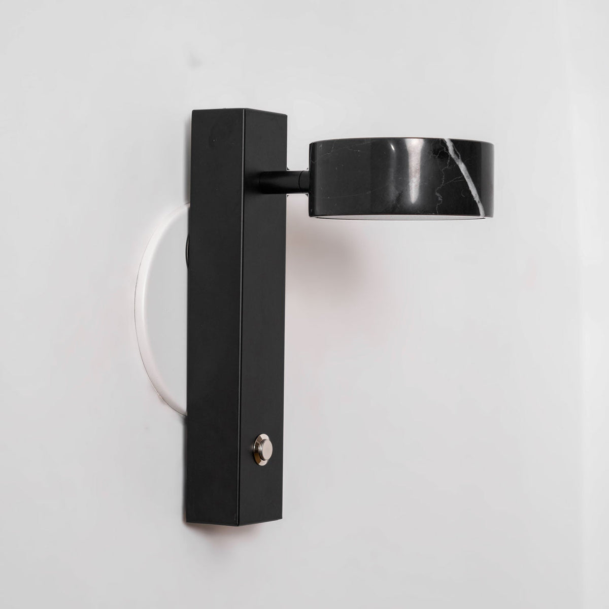Traviso Solo Wall Sconce in Green Marble and Brass