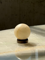 trevi-table-lamp