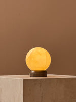 trevi-table-lamp