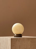 trevi-table-lamp