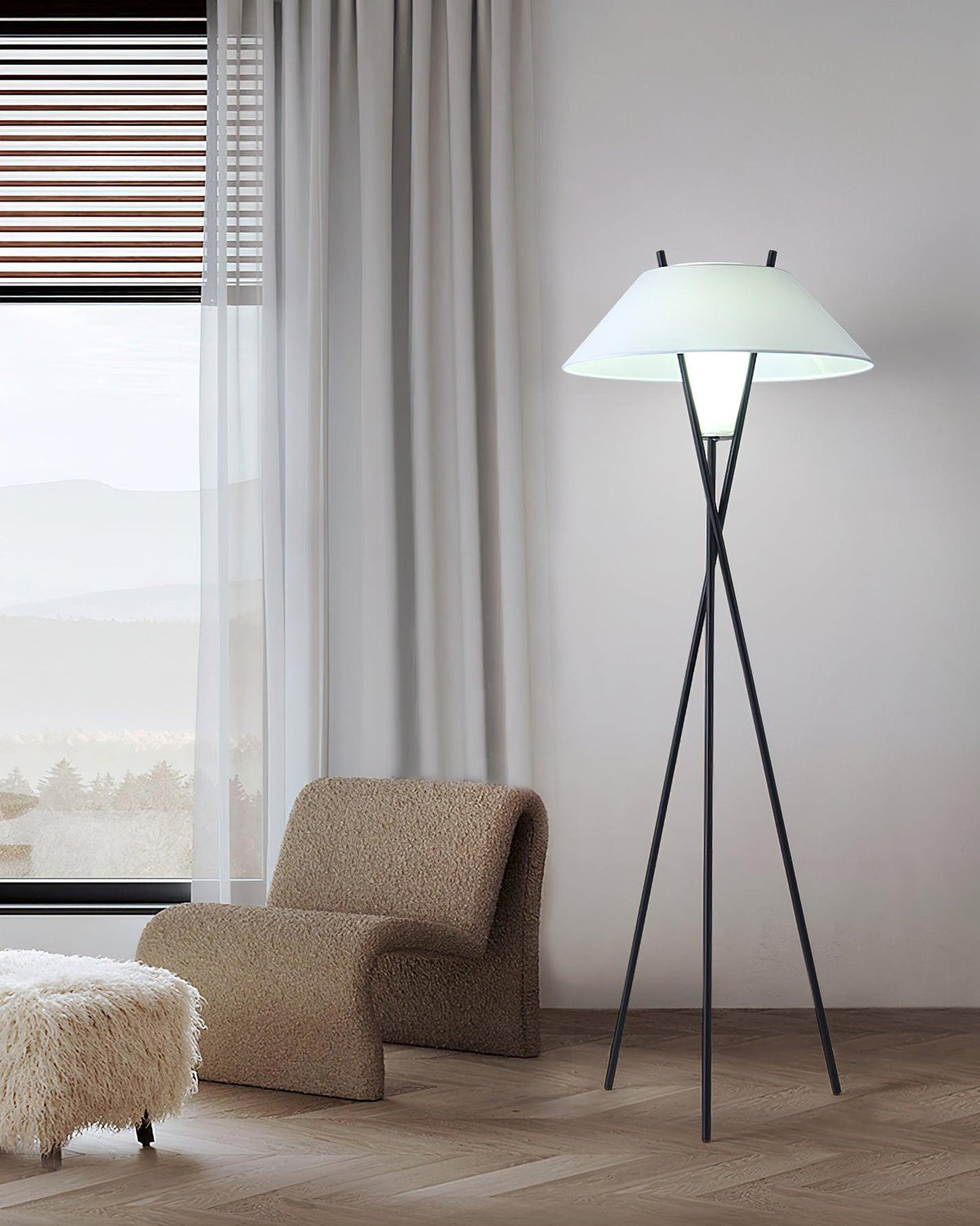 tripod-cap-floor-lamp