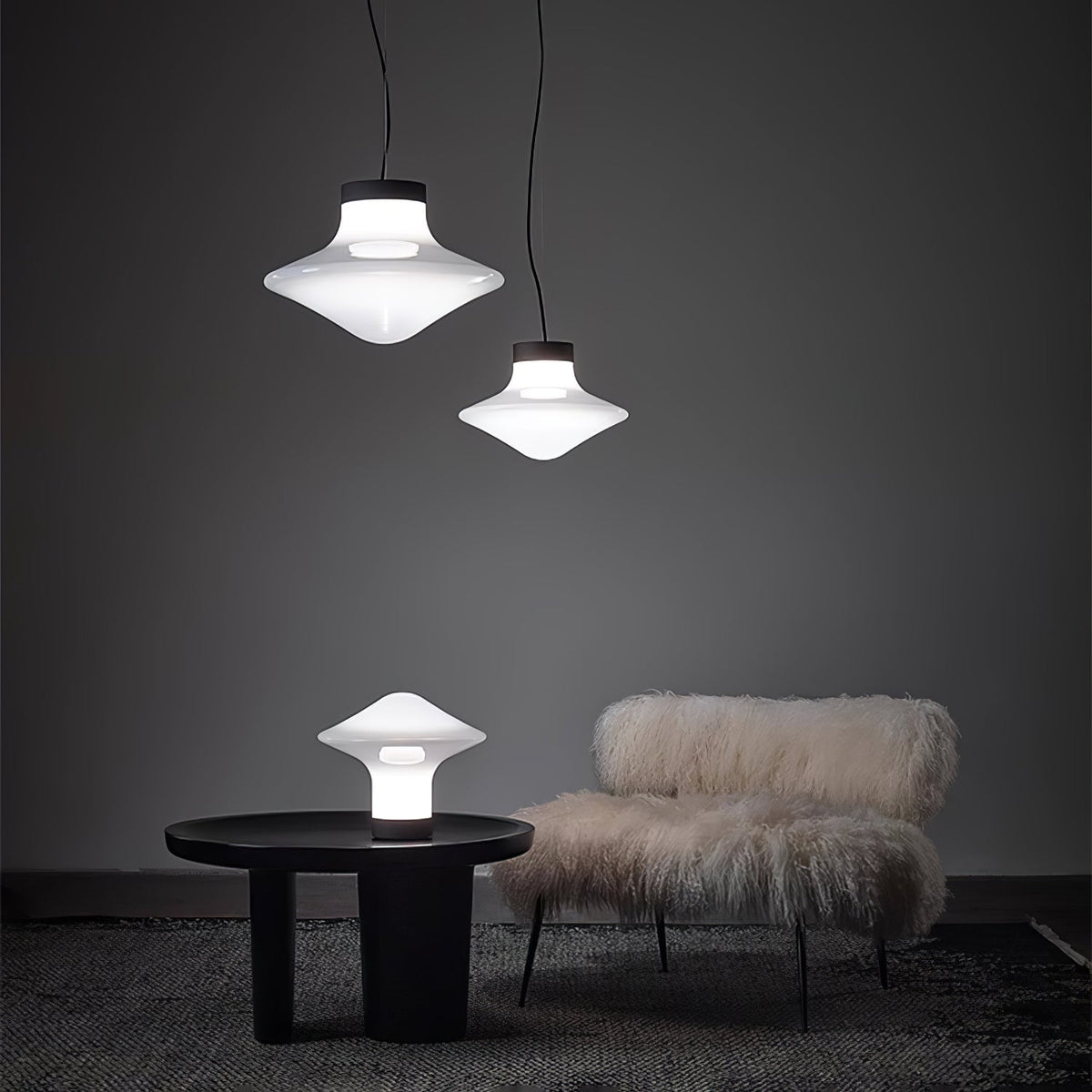 Trottola Modern Glass Pendant Light for Dining Room and Living Space