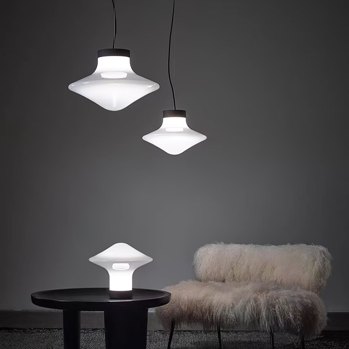 Trottola Modern Glass Pendant Light for Dining Room and Living Space