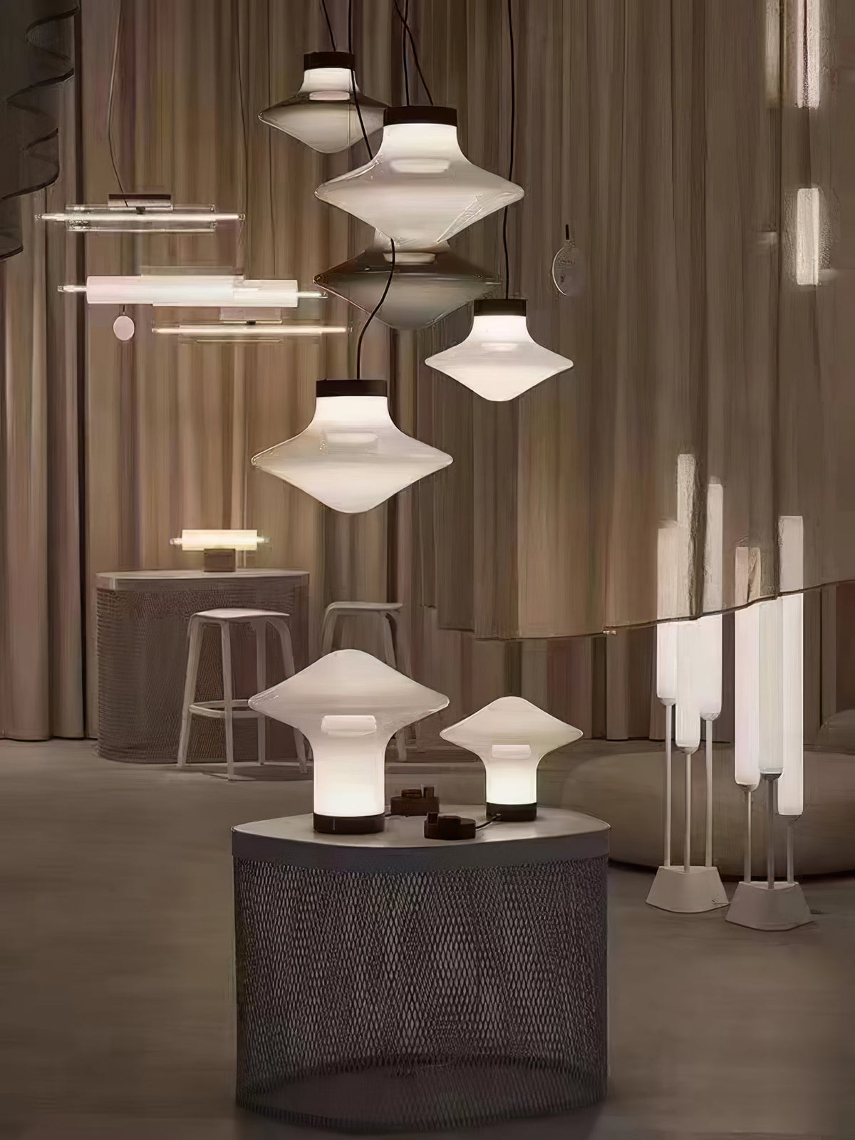 Trottola Modern Glass Pendant Light for Dining Room and Living Space