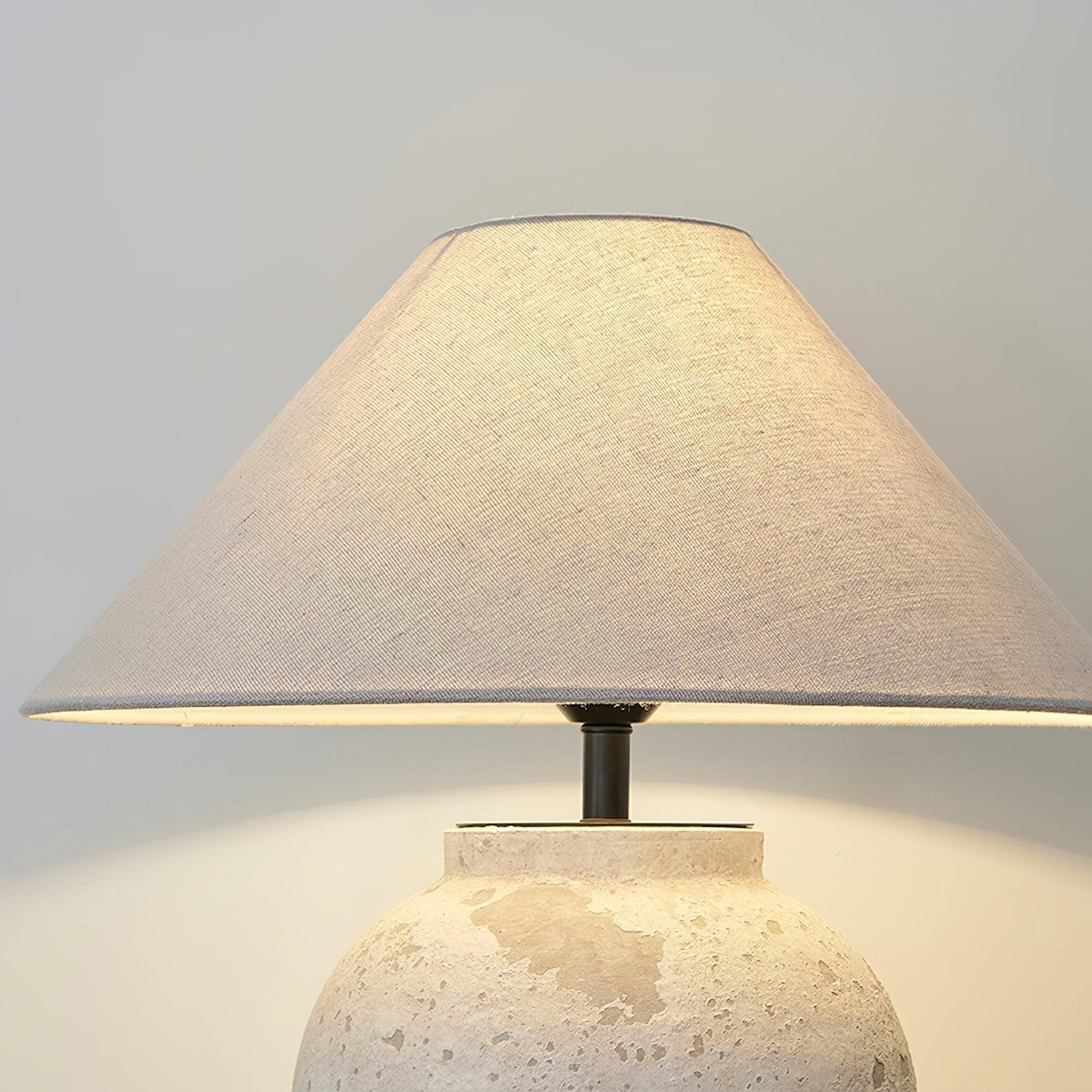 tuscan-stone-table-lamp
