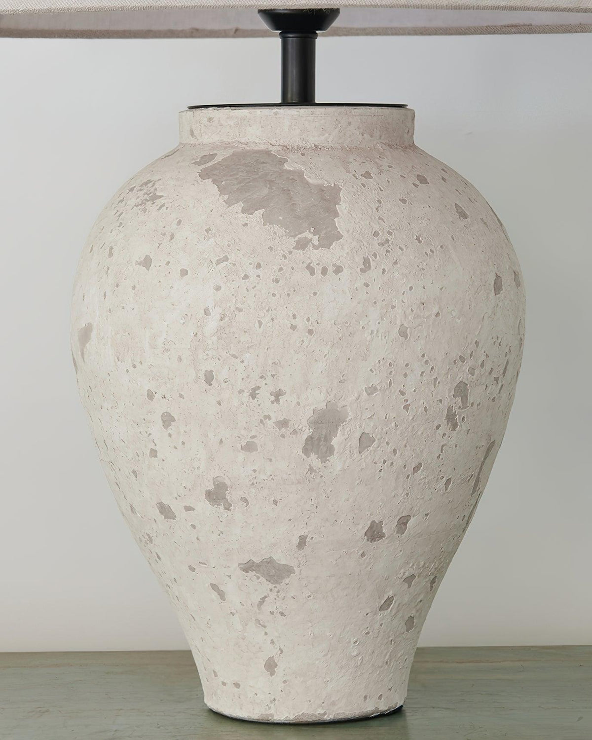 tuscan-stone-table-lamp