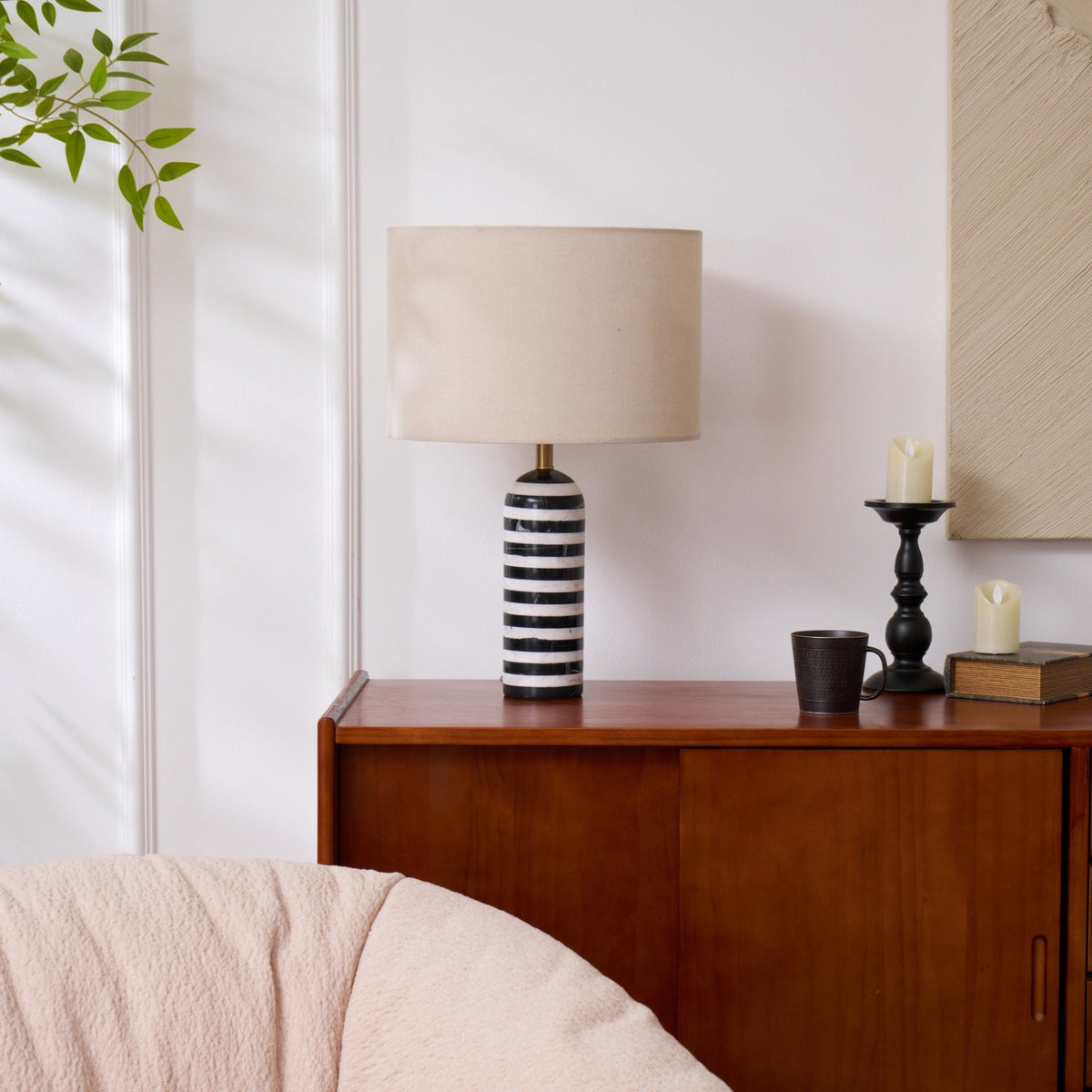 Tuxedo Marble Table Lamp – Modern Monochrome Accent Light for Bedroom and Living Room