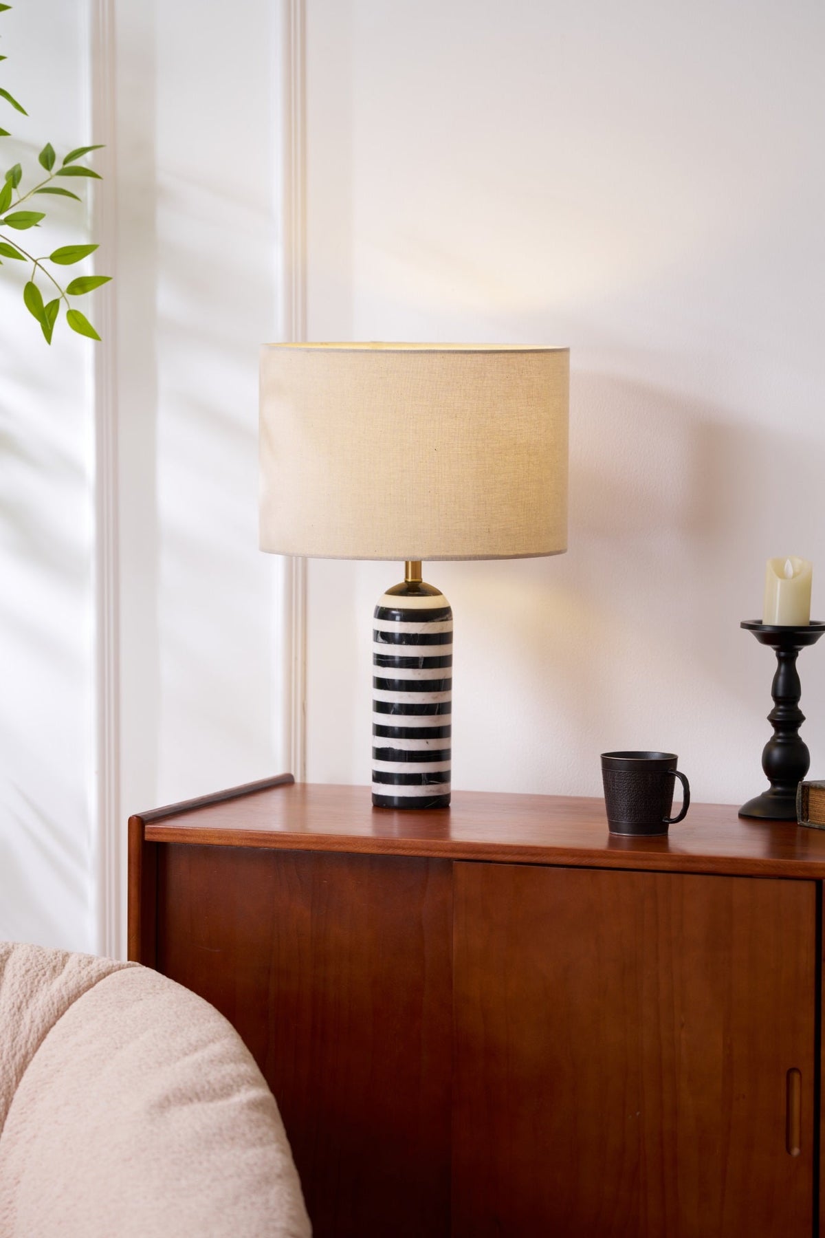 Tuxedo Marble Table Lamp – Modern Monochrome Accent Light for Bedroom and Living Room