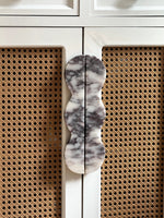 Sculptural Marble Twin-Curve Pull Handle for Cabinetry and Furniture