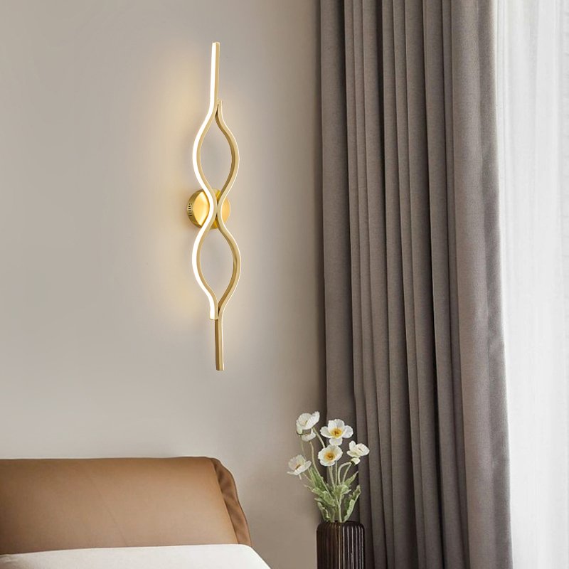 Twist Shaped Wall Light