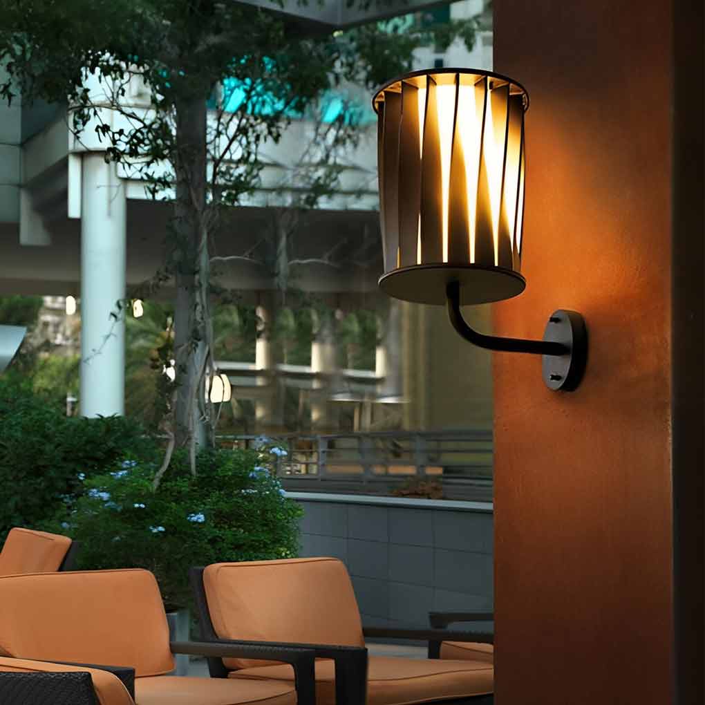 Twisted Outdoor Wall Lamp Li002305