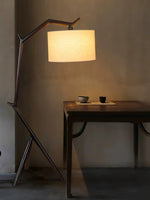 umahi-floor-lamp