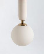 valenes-wall-lamp