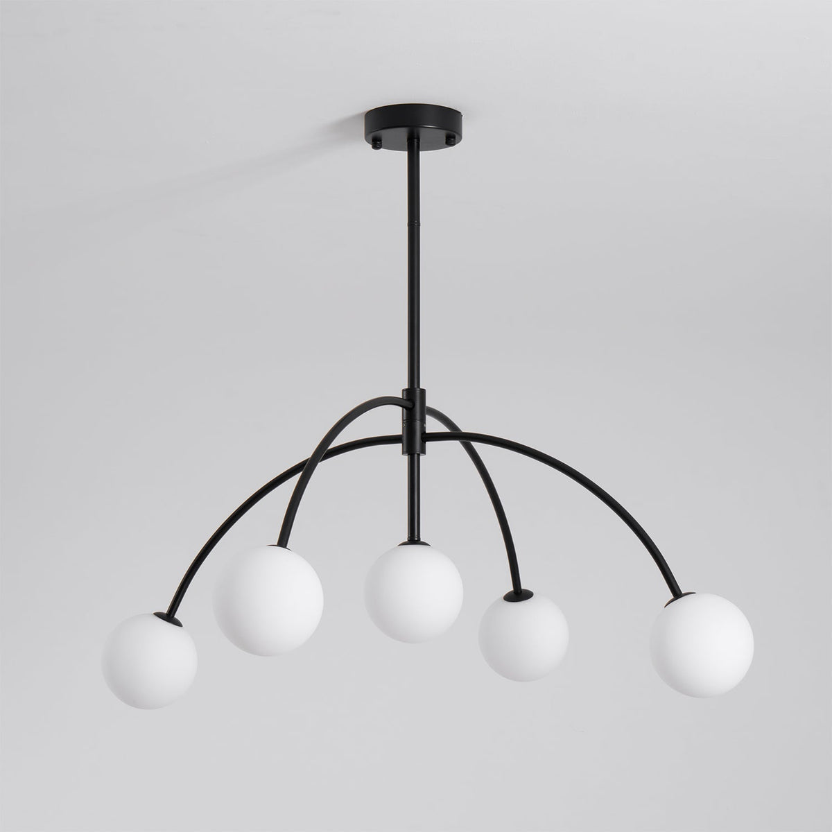 valentina-arc-chandelier