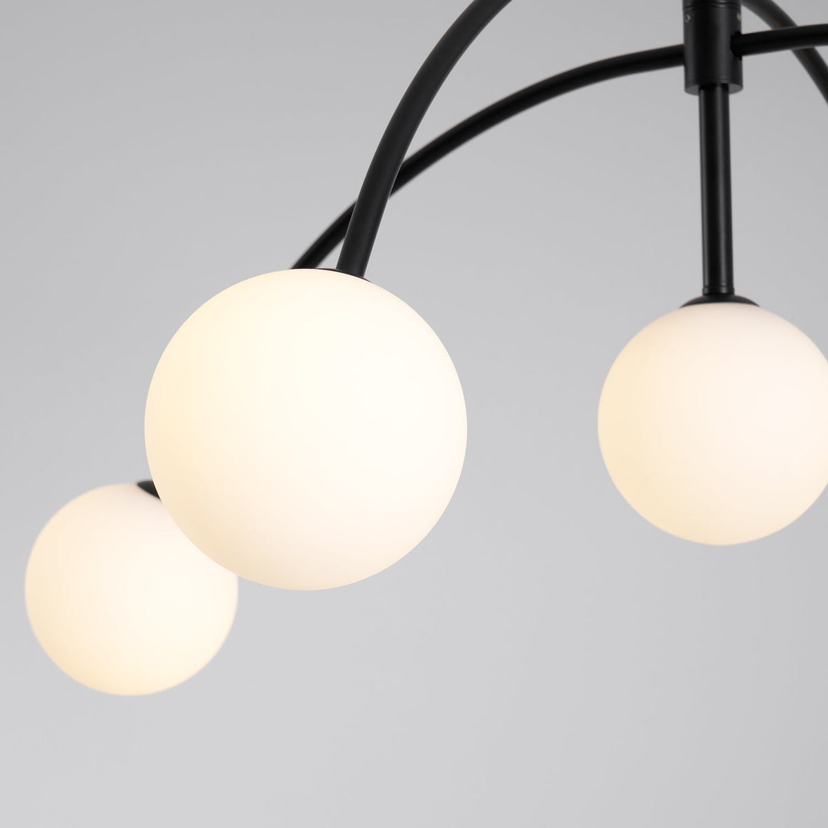 valentina-arc-chandelier