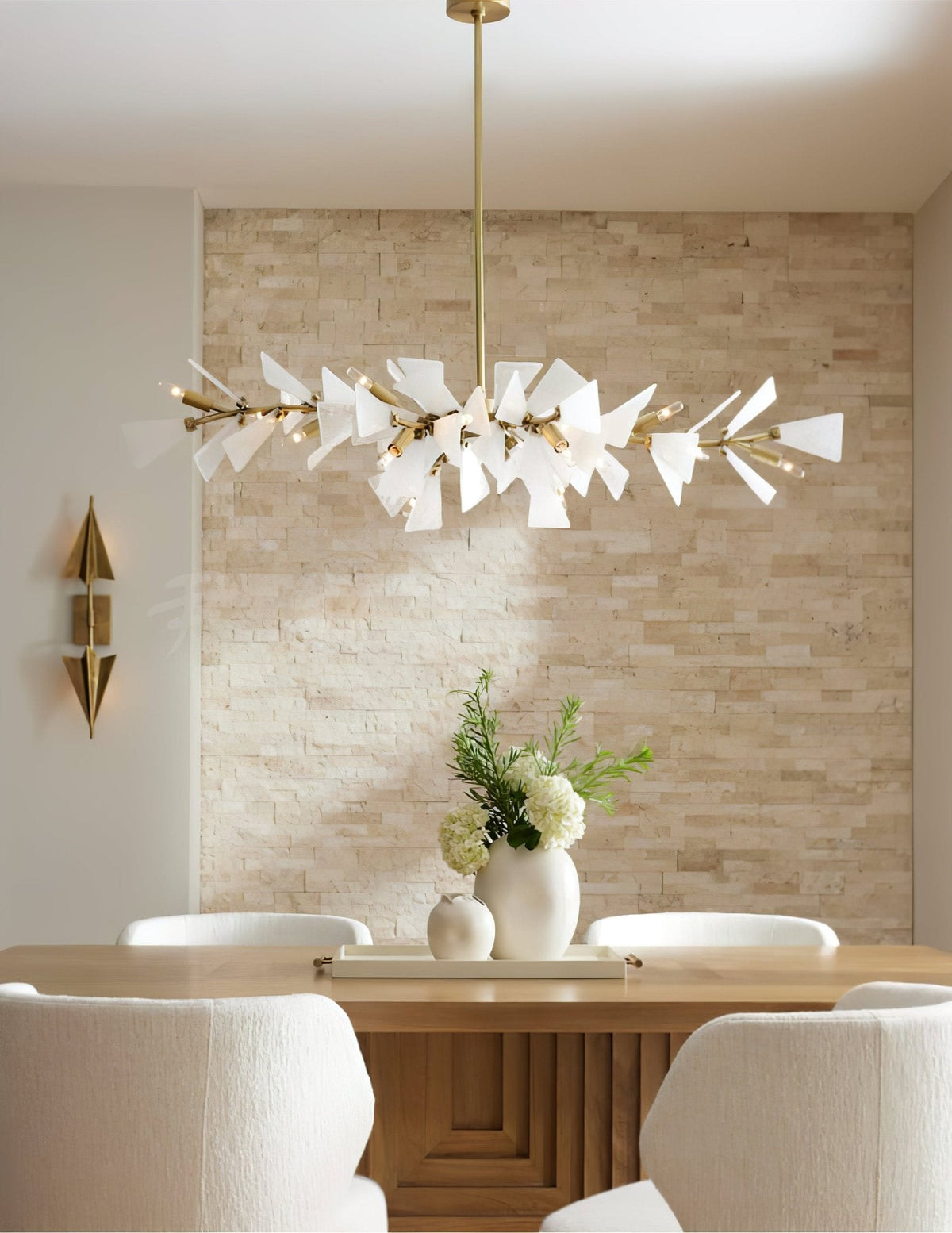 Valkyrie Sculptural Linear Chandelier in Brass and Glass