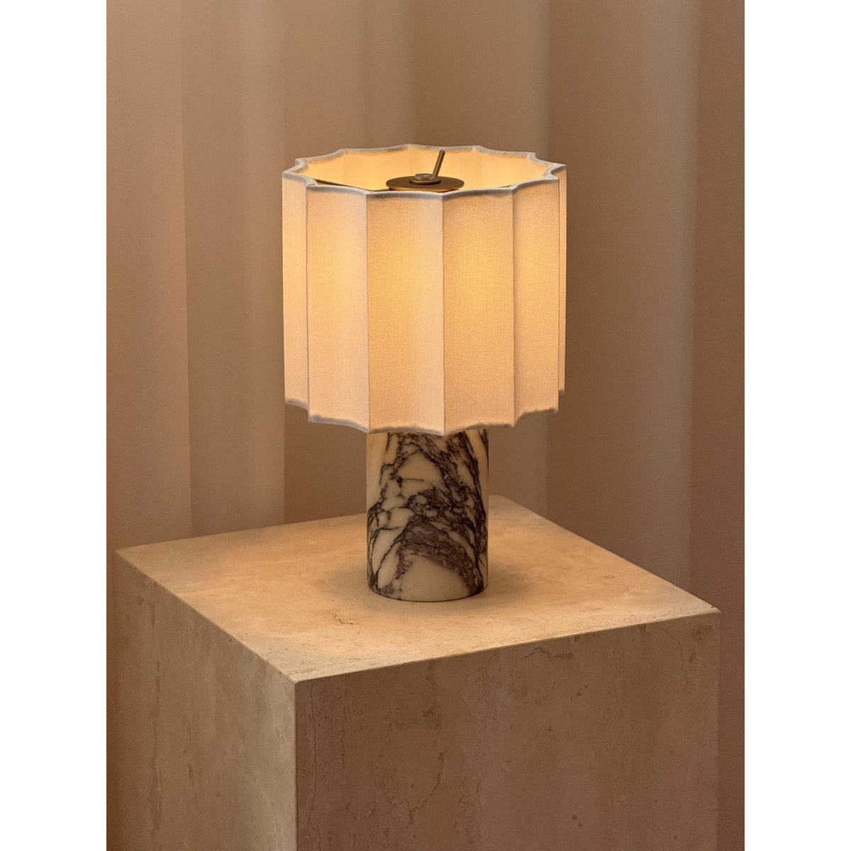valli-table-lamp
