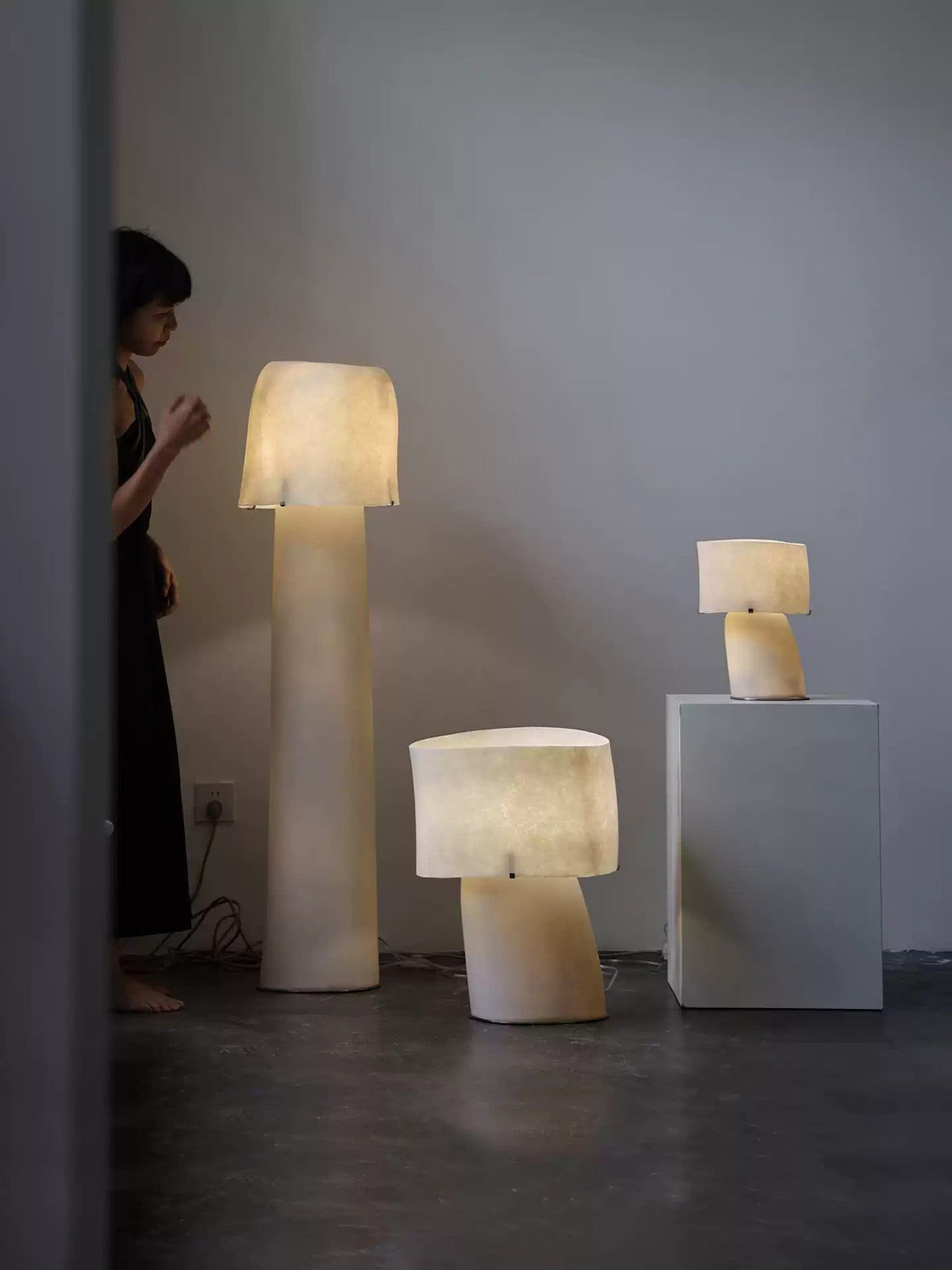 Vellum Sculptural Floor Lamp – Modern Artisan Lighting for Living Room & Bedroom