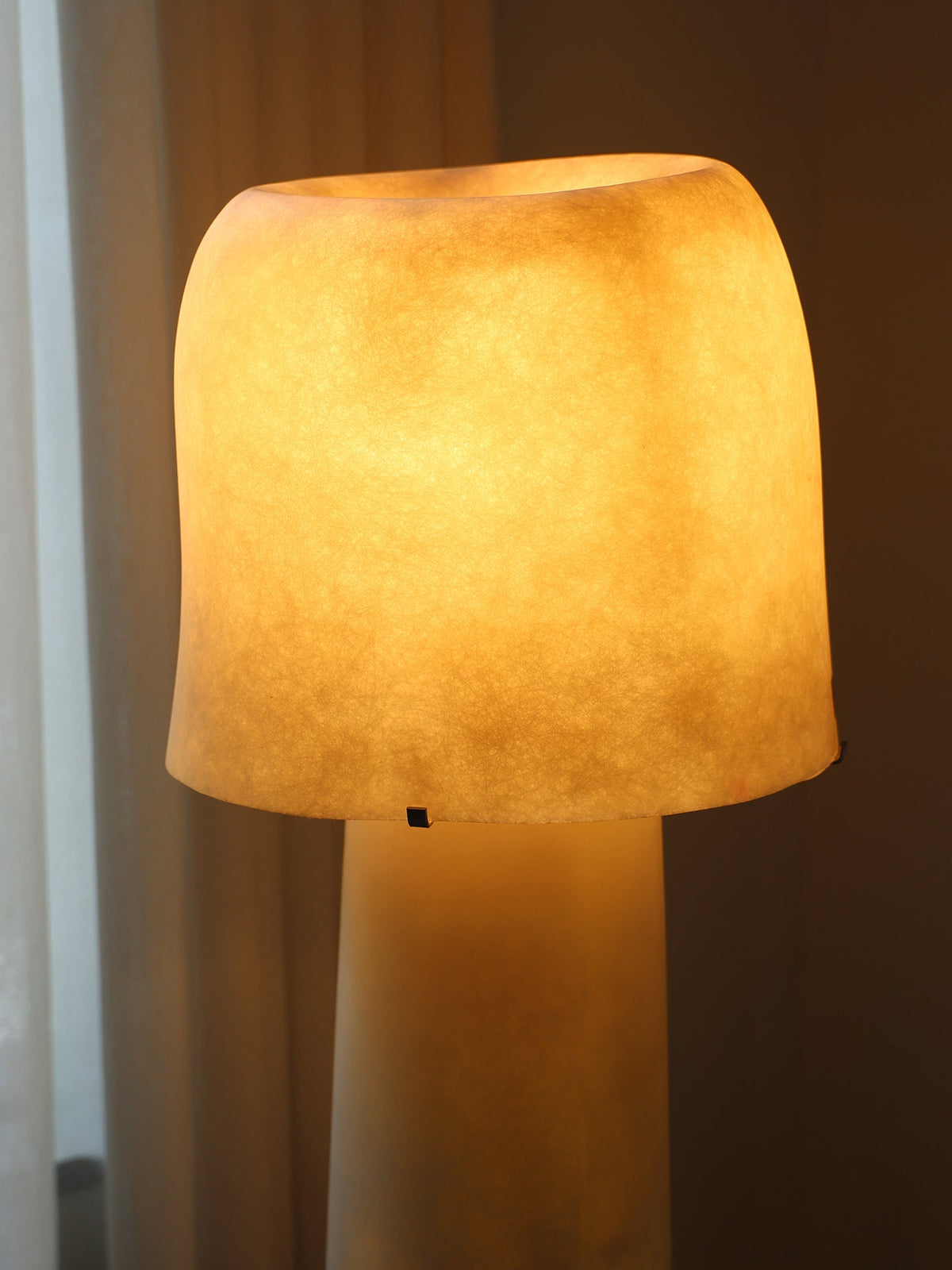 Vellum Sculptural Floor Lamp – Modern Artisan Lighting for Living Room & Bedroom