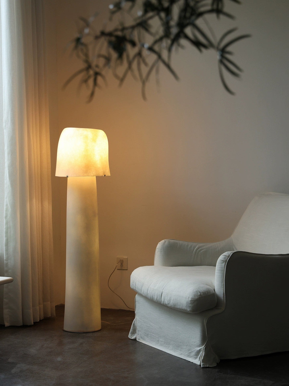 Vellum Sculptural Floor Lamp – Modern Artisan Lighting for Living Room & Bedroom