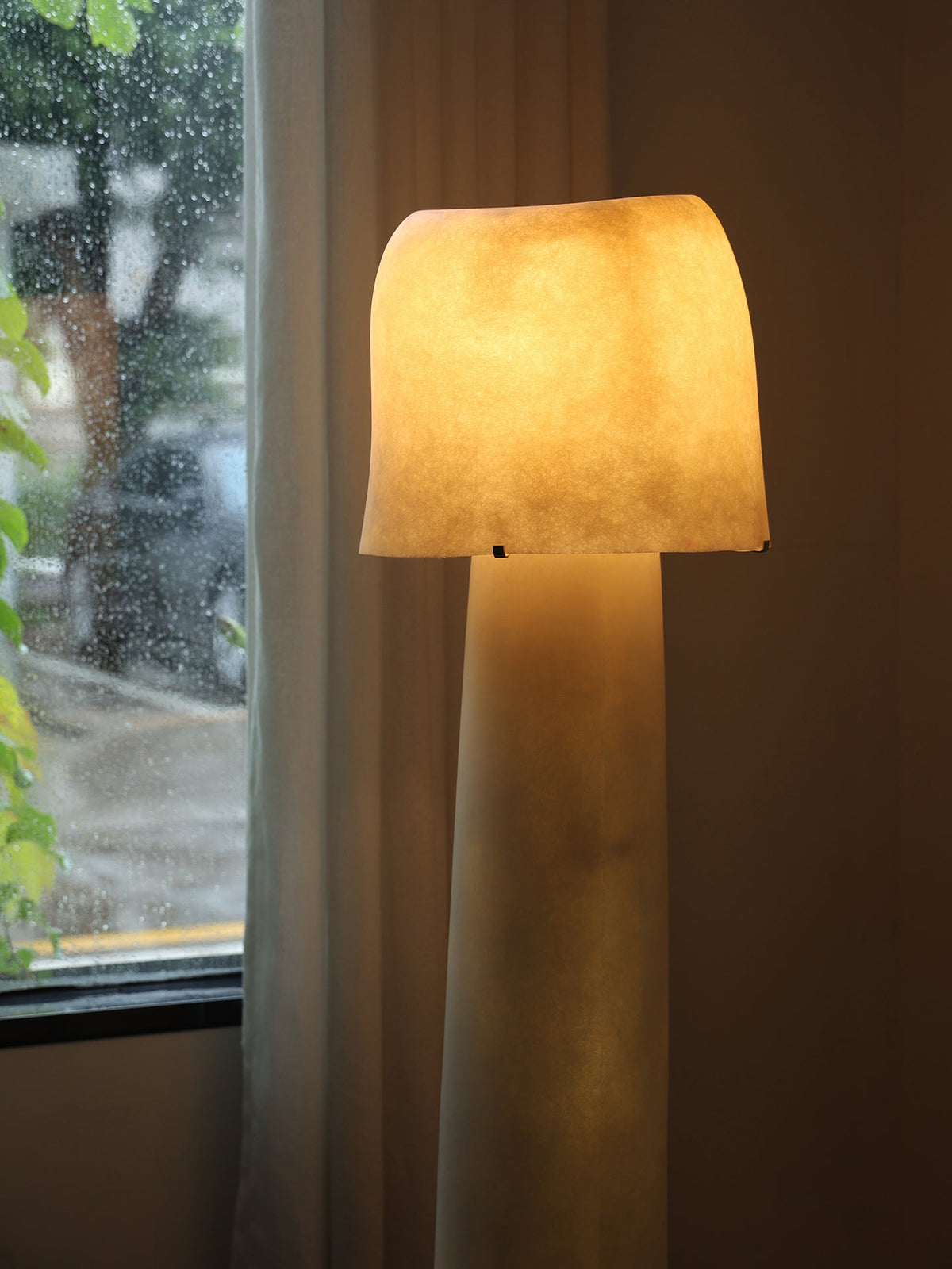 Vellum Sculptural Floor Lamp – Modern Artisan Lighting for Living Room & Bedroom